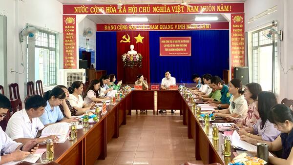 ĐOÀN CÔNG TÁC SỞ DÂN TỘC VÀ TÔN GIÁO LÀM VIỆC VỀ TÌNH HÌNH HOẠT ĐỘNG TRÊN ĐỊA BÀN PHƯỜNG ĐĂK BLA
