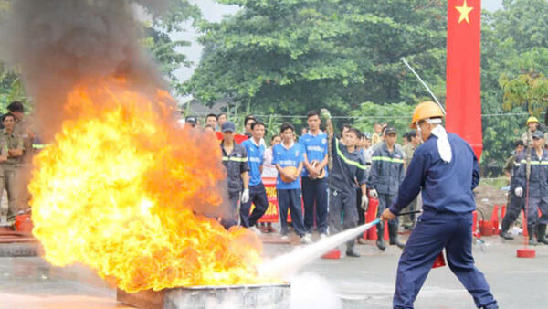 ỦY BAN NHÂN DÂN PHƯỜNG ĐĂK BLA TỔ CHỨC CÁC HOẠT ĐỘNG HƯỞNG ỨNG “NGÀY TOÀN DÂN PHÒNG CHÁY, CHỮA CHÁY, CỨU NẠN, CỨU HỘ - 04/10”